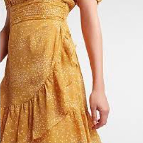 Express Gold Puff Sleeve chiffon Ruched Mini Dress - Picture 4 of 9